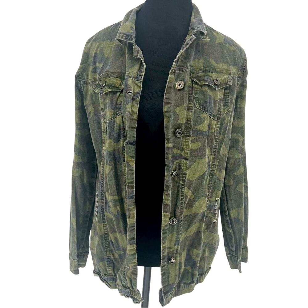 Distressed Camouflage Button-Up Jacket Size Medium - image 1